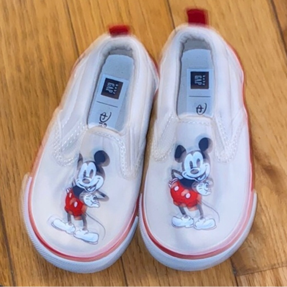 toddler 6C shoes Mickey Mouse Gap